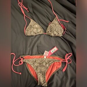 Very cute unused bathing suit